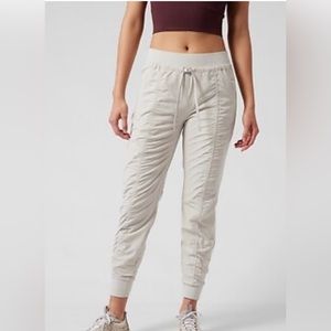 NWT Athleta Attitude Pants size 8